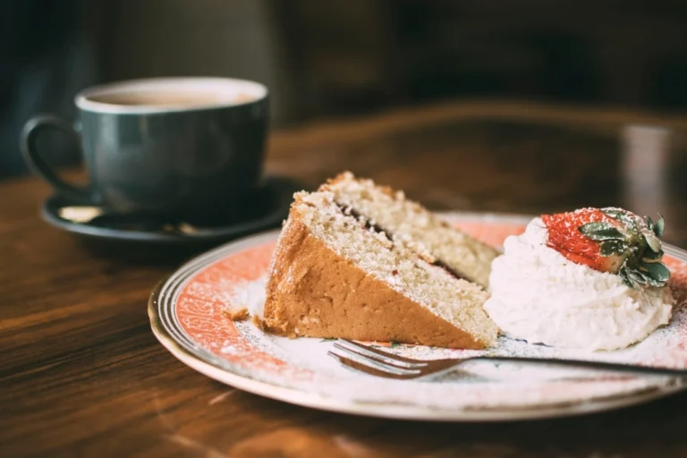 Free delicious sweet cake photo