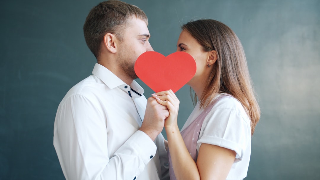 Kiss Your Fiance Day